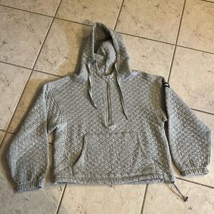Lifetime Fitness Grey Short hoodie quilt zone women’s size medium